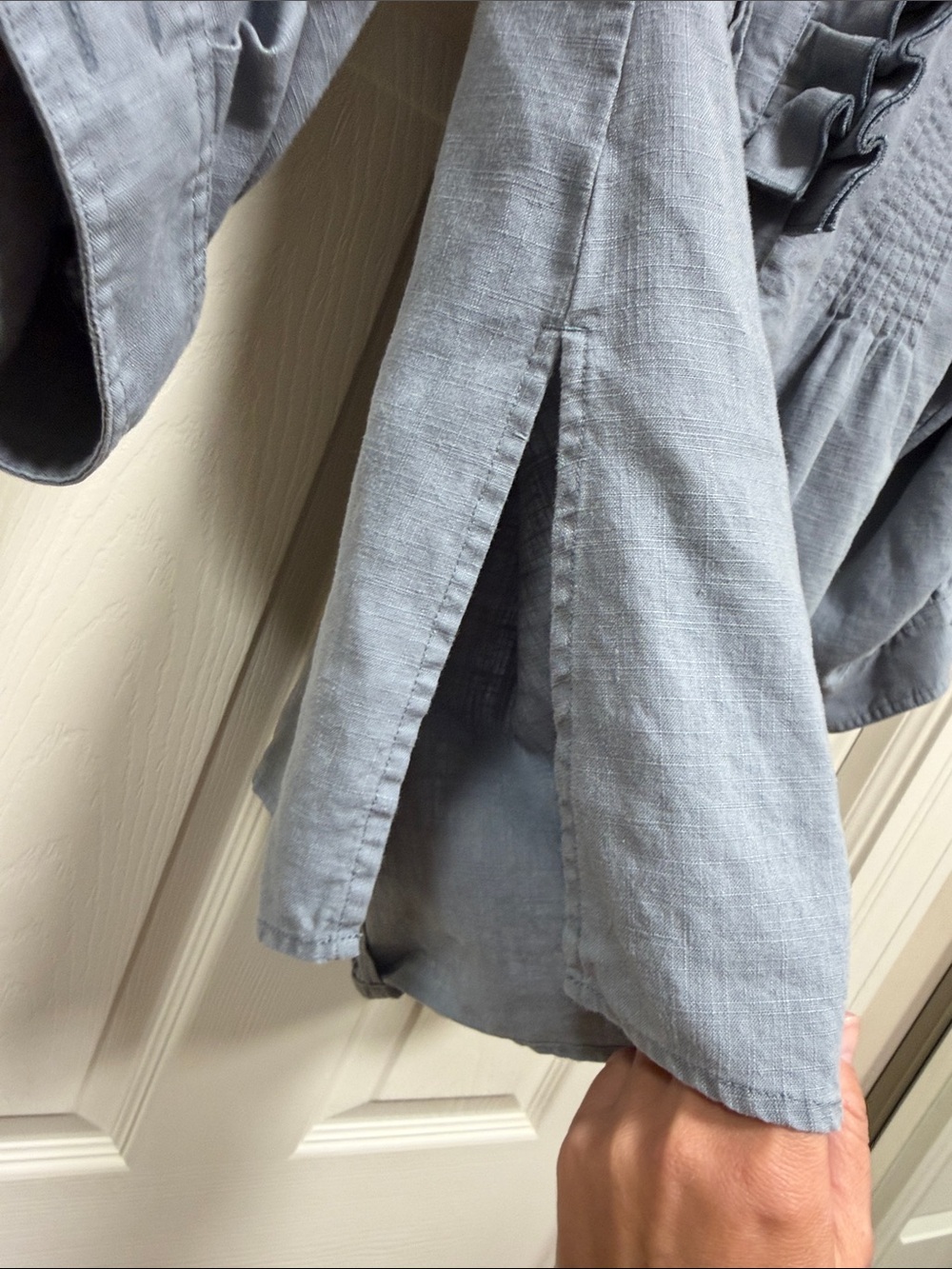 Women’s Ruffle-Front Denim Button-Up - Picture 5 of 6